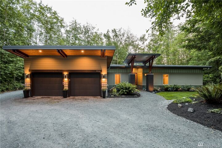 Property Photo:  9524 Sherwood Dr  WA 98230 