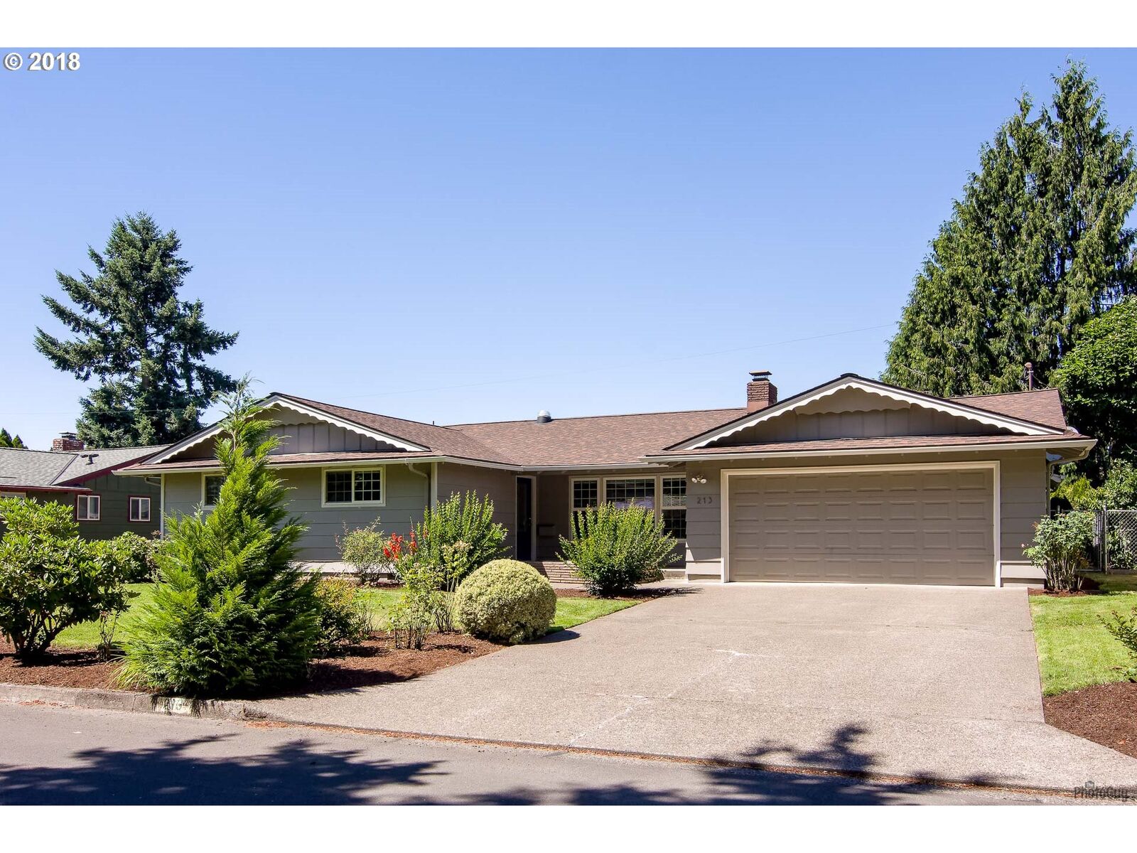 Property Photo: 213 Blazer Ave OR 97404