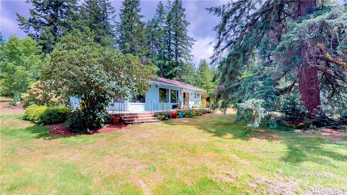 Property Photo:  1525 NW Hermit Ridge Lane  WA 98370 