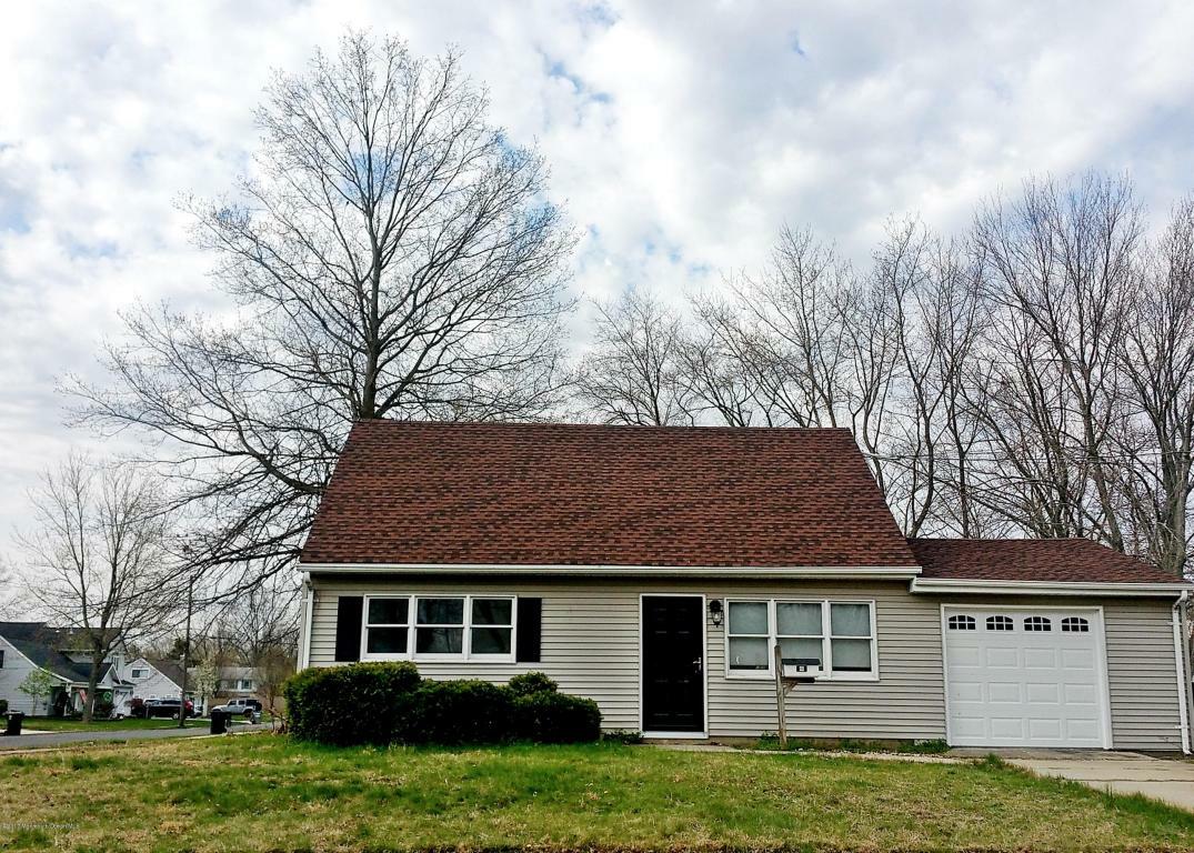 Property Photo:  10 Farmdale Road  NJ 07730 