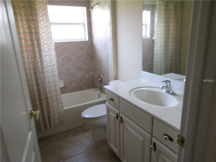 Property Photo: 1353 New Forest Lane FL 34229