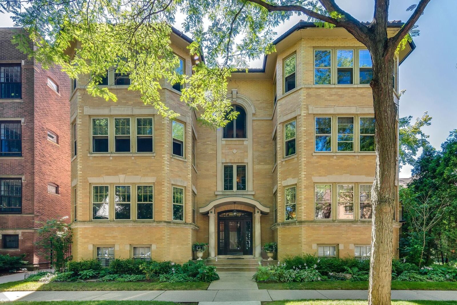 Property Photo: 920 Michigan Avenue 1 IL 60202