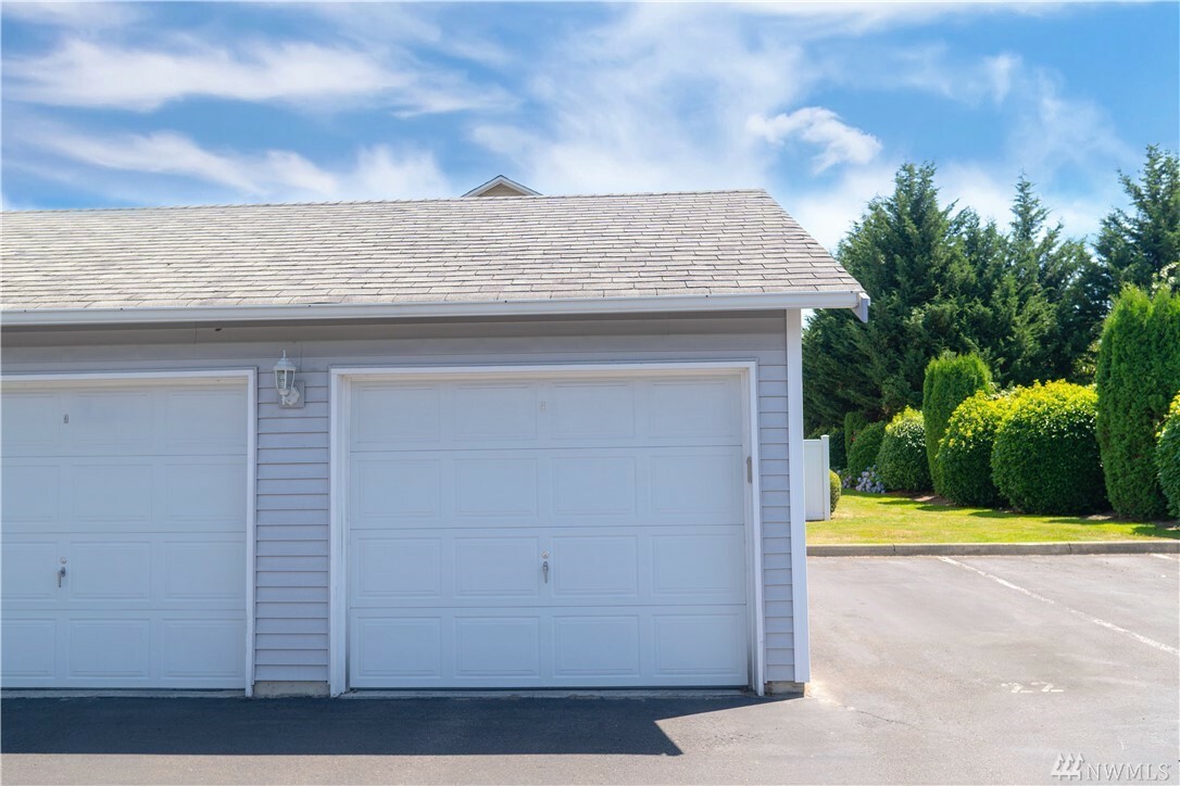 Property Photo: 6316 111th Ave E WA 98372