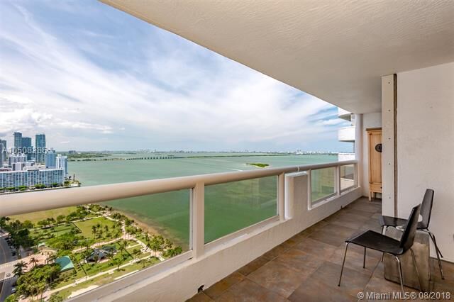 Property Photo:  1717 N Bayshore Dr A-3540  FL 33132 