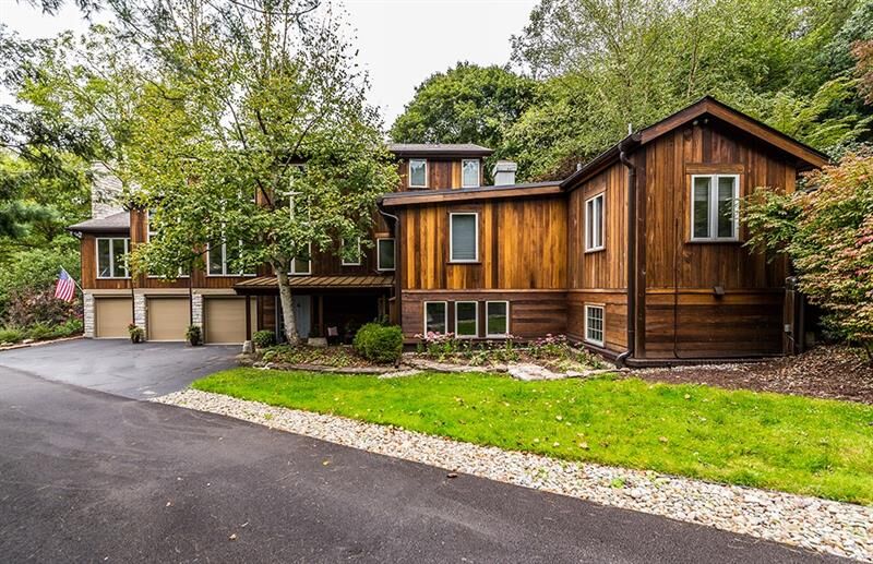 Property Photo:  600 Bending Oak Ln  PA 15238 