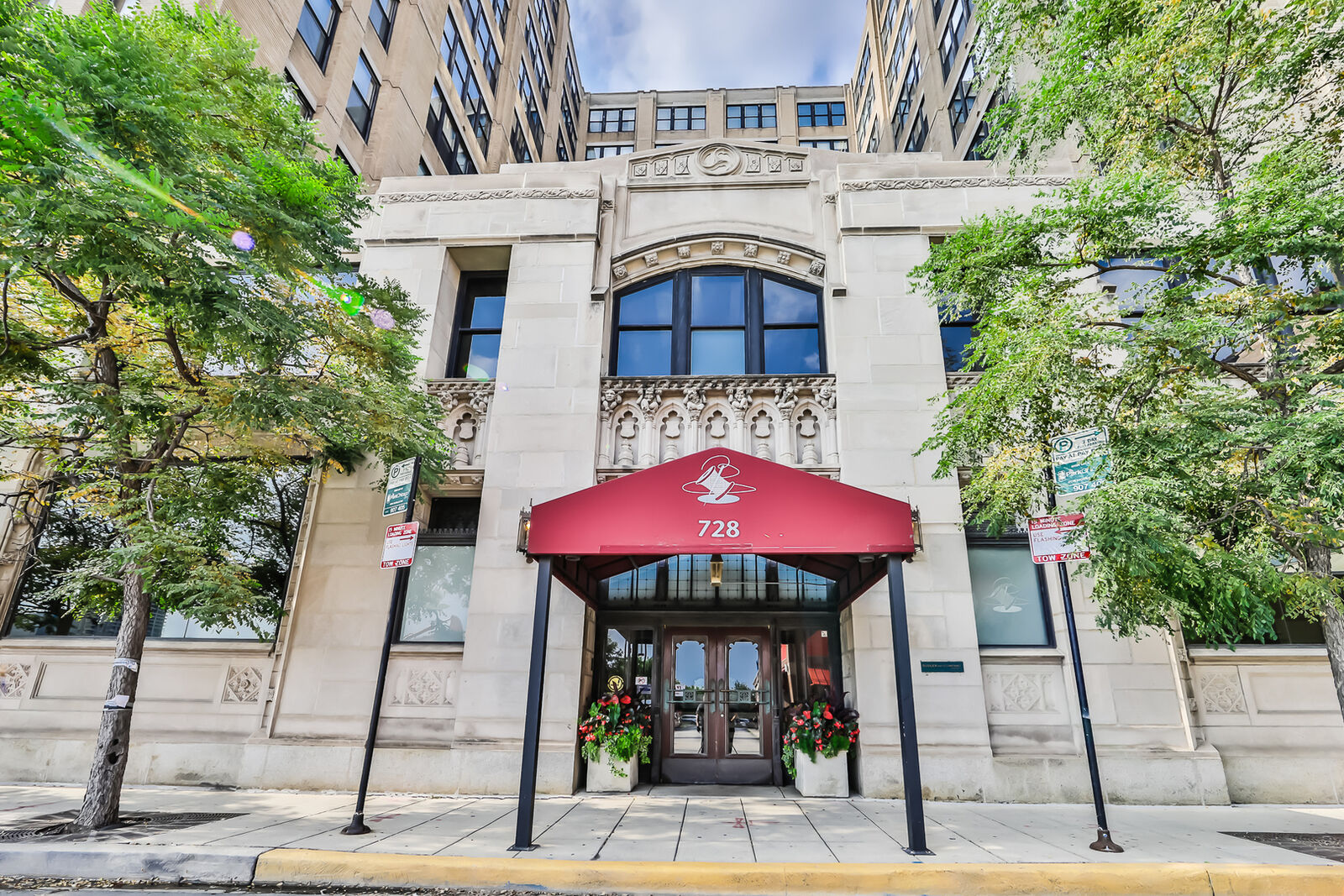 Property Photo: 728 West Jackson Boulevard 521 IL 60661