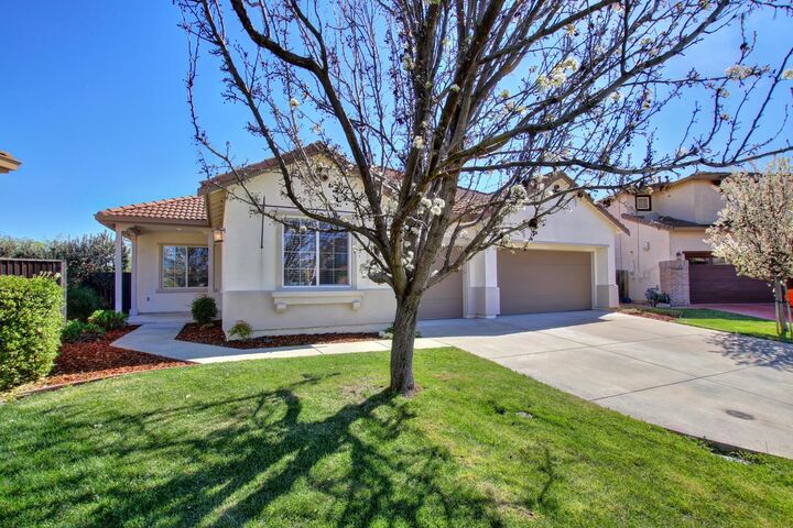 3535 Dorena Place  West Sacramento CA 95691 photo
