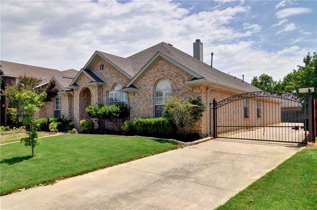 Property Photo:  2704 Flint Court  TX 76248 