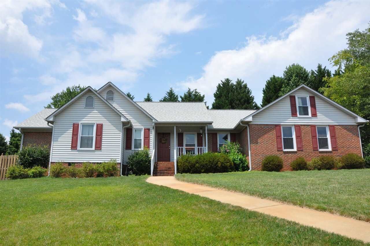 Property Photo:  181 Woodcreek Dr  SC 29303 