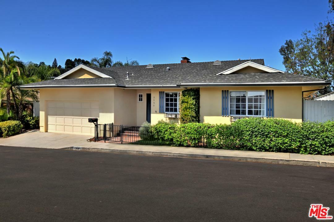 Property Photo:  3545 Cody Rd  CA 91403 