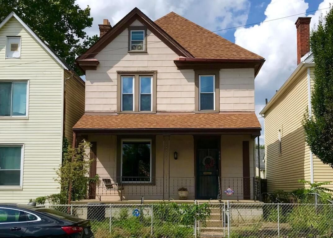 Property Photo:  646 E Whittier Street  OH 43206 