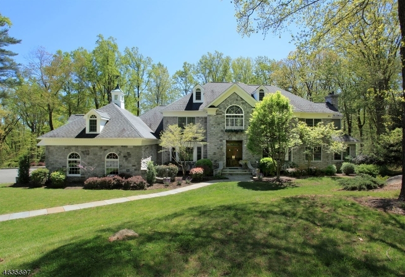 Property Photo: 12 Cobblefield Dr NJ 07924