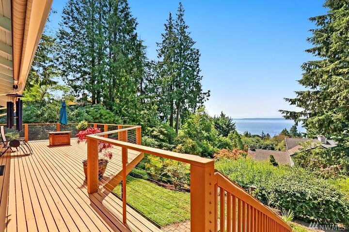 16605 74th Place W  Edmonds WA 98026 photo