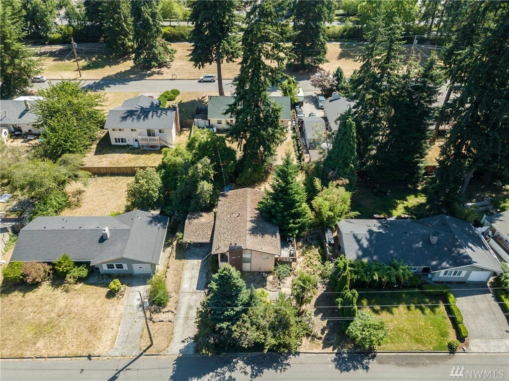 Property Photo:  1728 147th Ave SE  WA 98007 