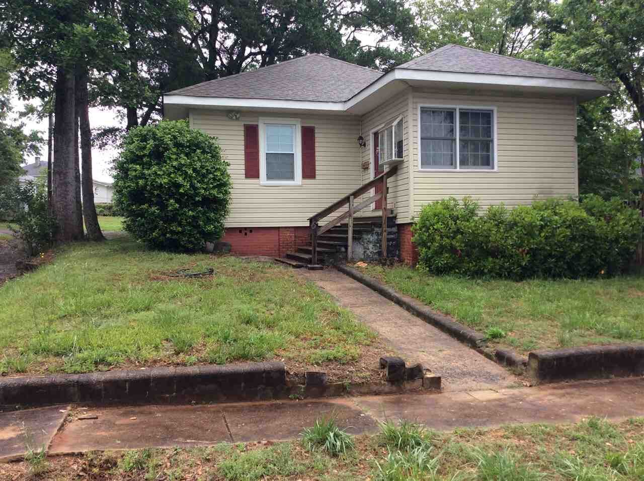 Property Photo:  6 Upland Street  SC 29365