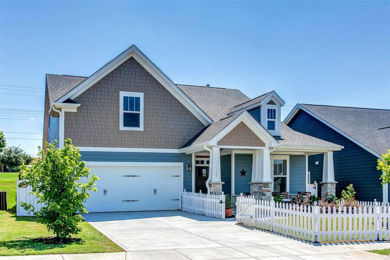 Property Photo: 121 Wicker Park Avenue SC 29651