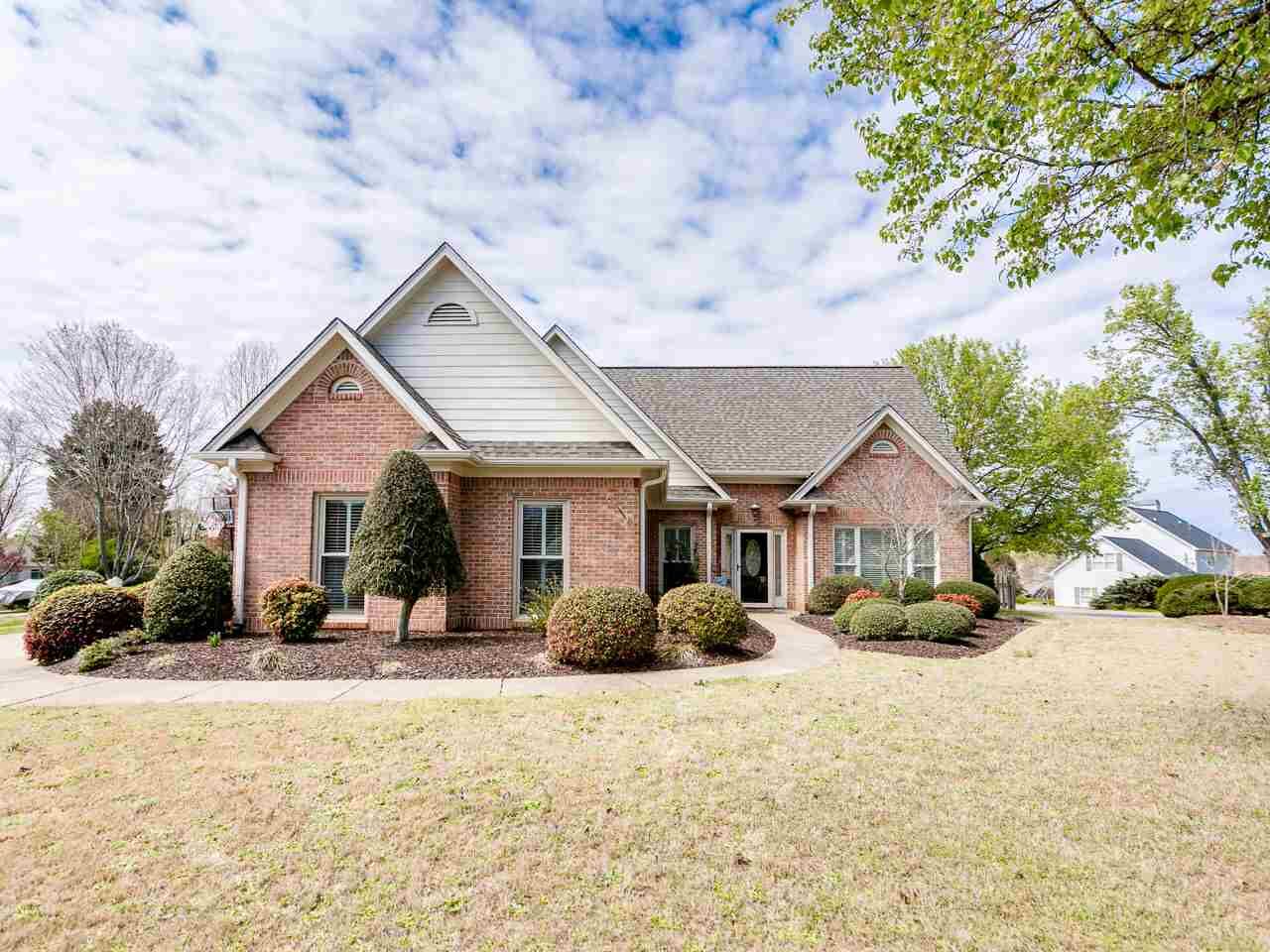 Property Photo:  200 Allsbrook Place  SC 29369 