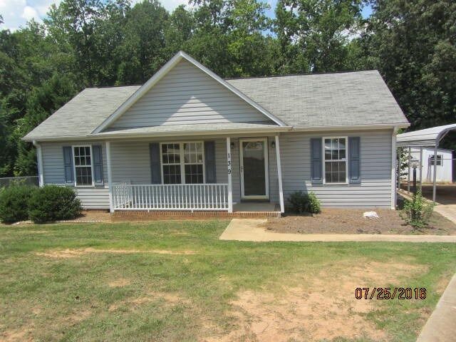 Property Photo:  139 Plum Creek Ln  SC 29335-2235 