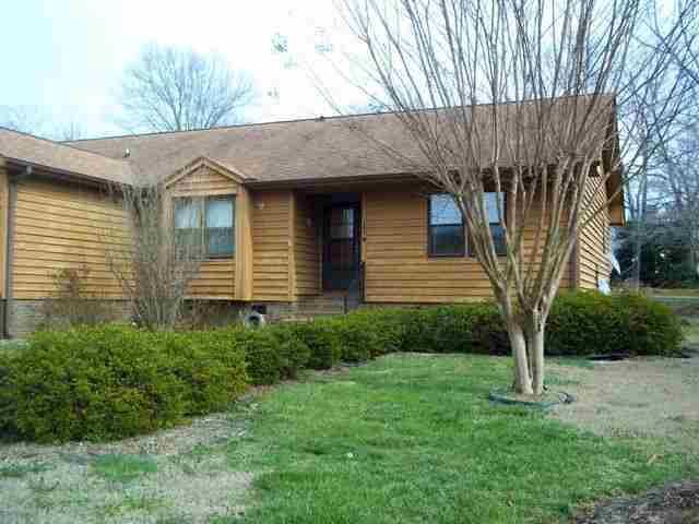 Property Photo:  101B Sunningdale Court  SC 29642 