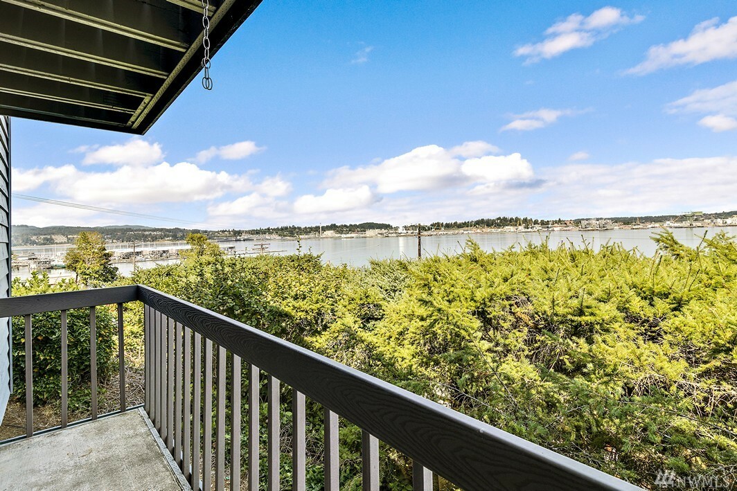 Property Photo: 103 Rockwell C25 WA 98366