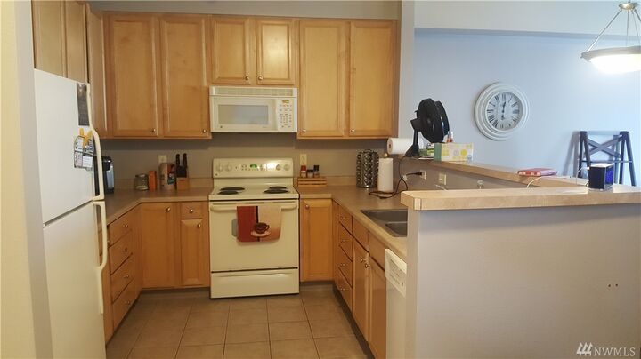 Property Photo:  500 Darby Dr 112  WA 98226 