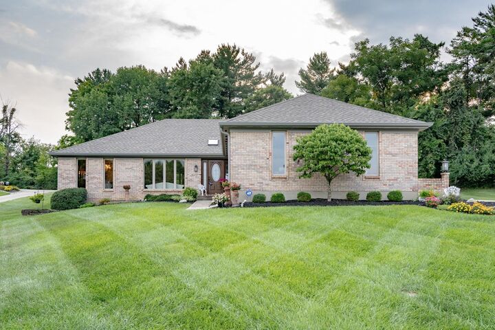 816 Woodshire Drive  Delhi Twp OH 45233 photo