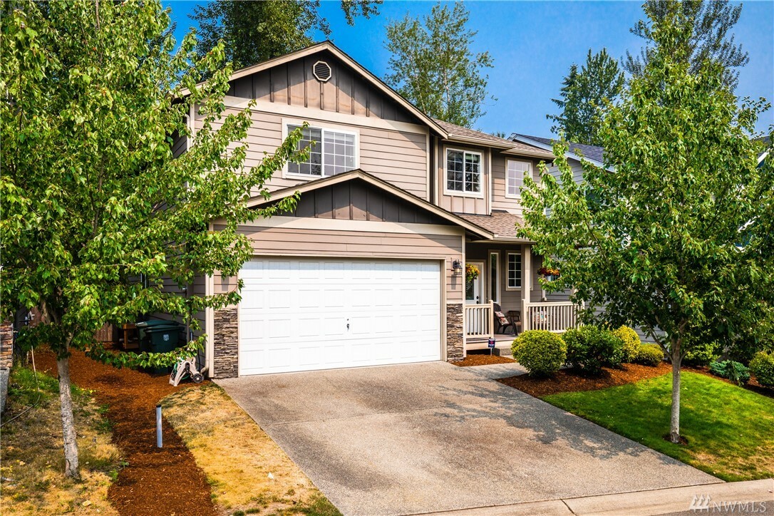 Property Photo:  5918 NE 199th St  WA 98028 