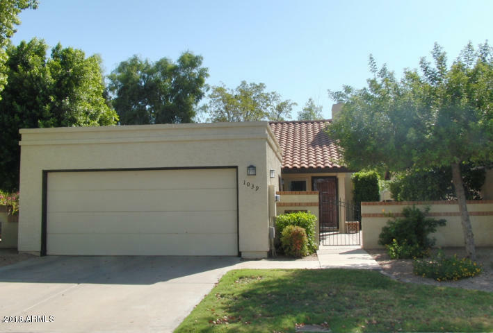 Property Photo:  1039 S Rose --  AZ 85204 