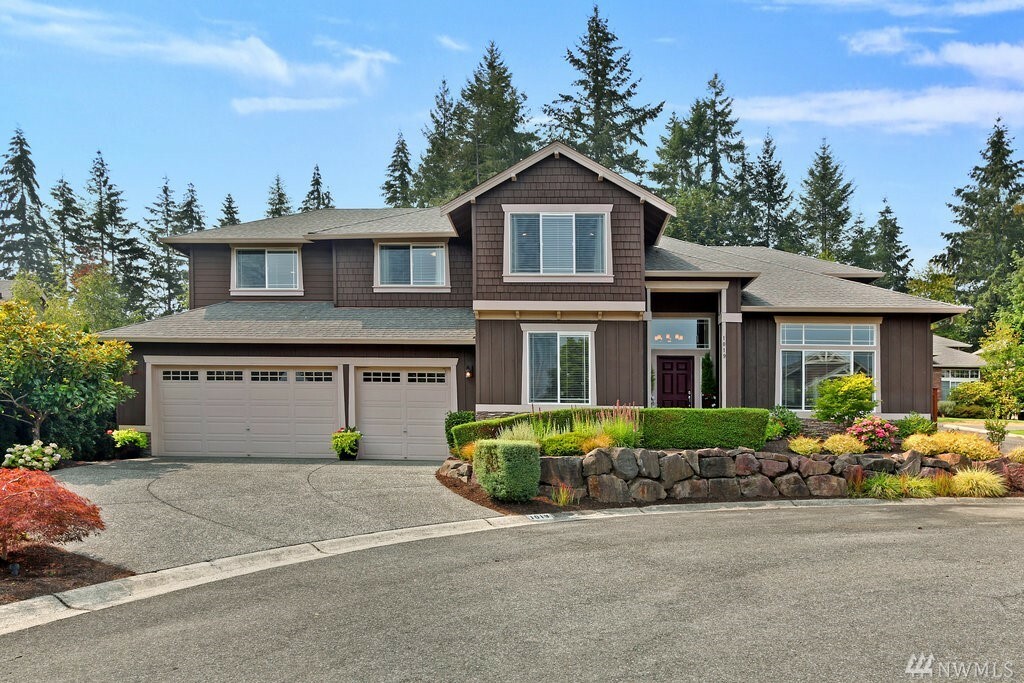 Property Photo:  1019 233rd Place NE  WA 98074 