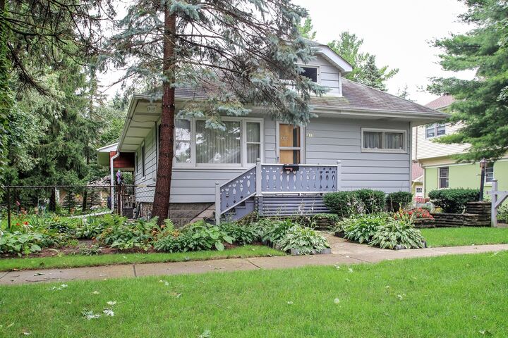 311 Slade Street  Palatine IL 60067 photo