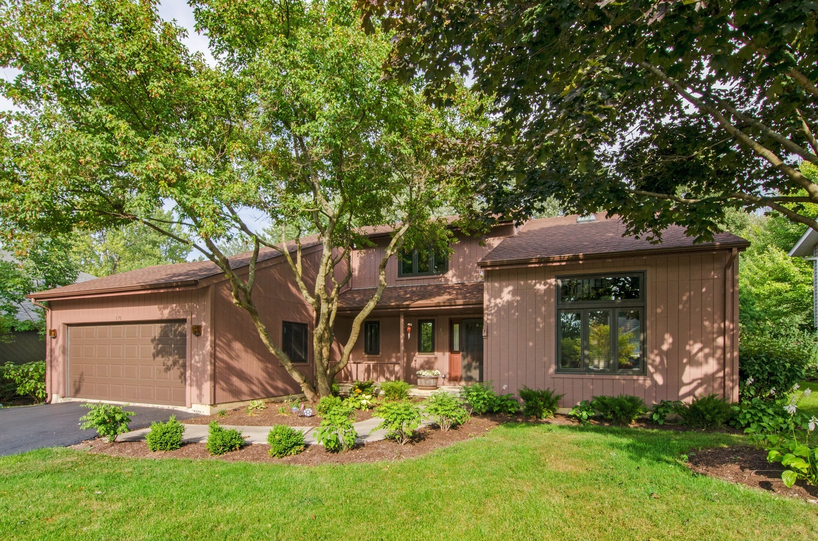 Property Photo:  176 Vista Road  IL 60047 