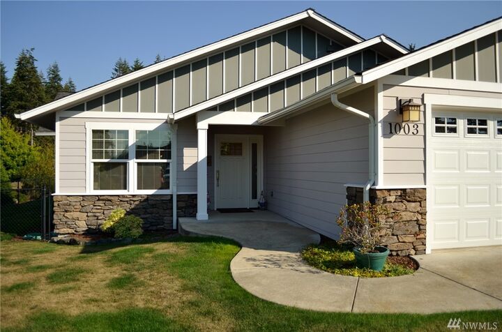 Property Photo: 1003 Dunker Dr WA 98363
