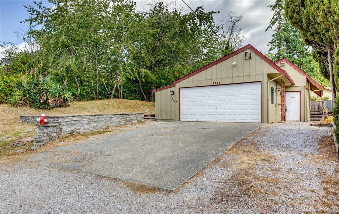 Property Photo: 2736 St. Clair St WA 98226