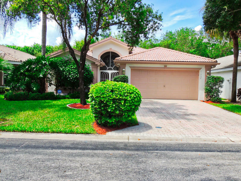 Property Photo:  11957 Mataro Av  FL 33437 