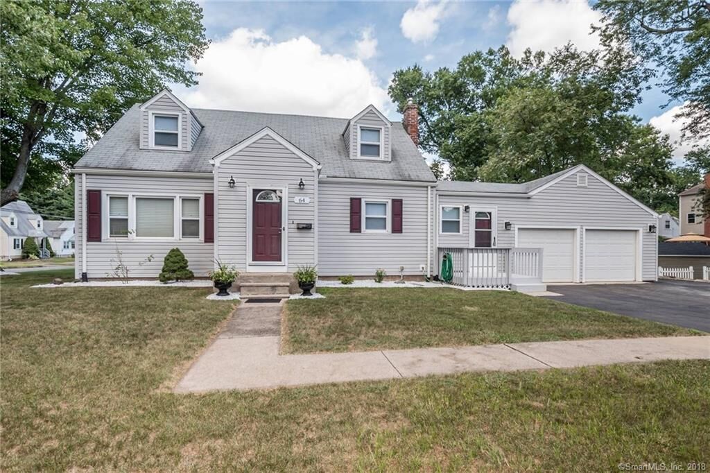 Property Photo:  64 Edmund Street  CT 06111 