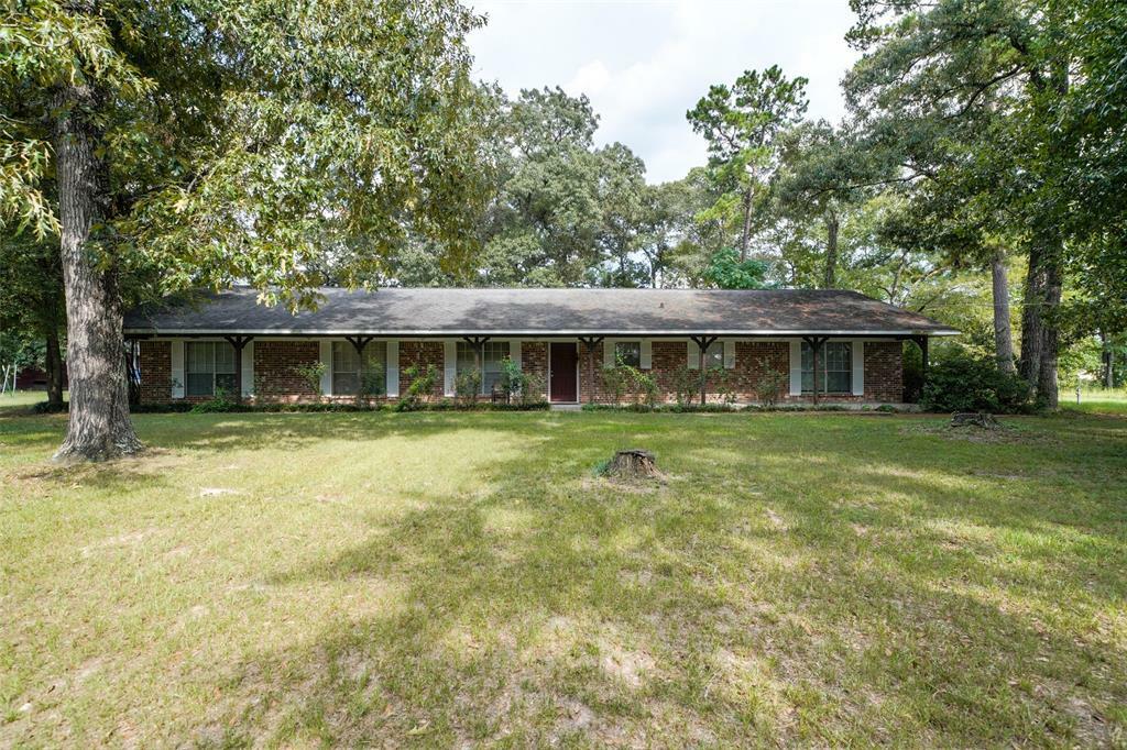 206 N Duck Creek Road  Cleveland TX 77328 photo