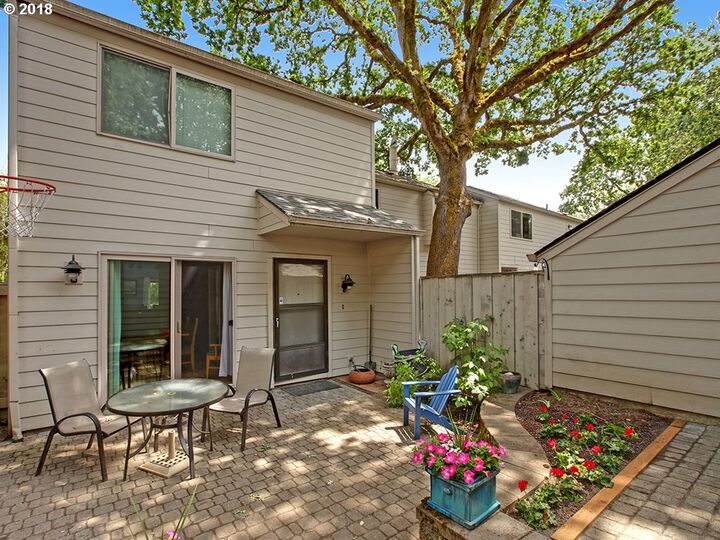 5130 SW Erickson Ave  Beaverton OR 97005 photo