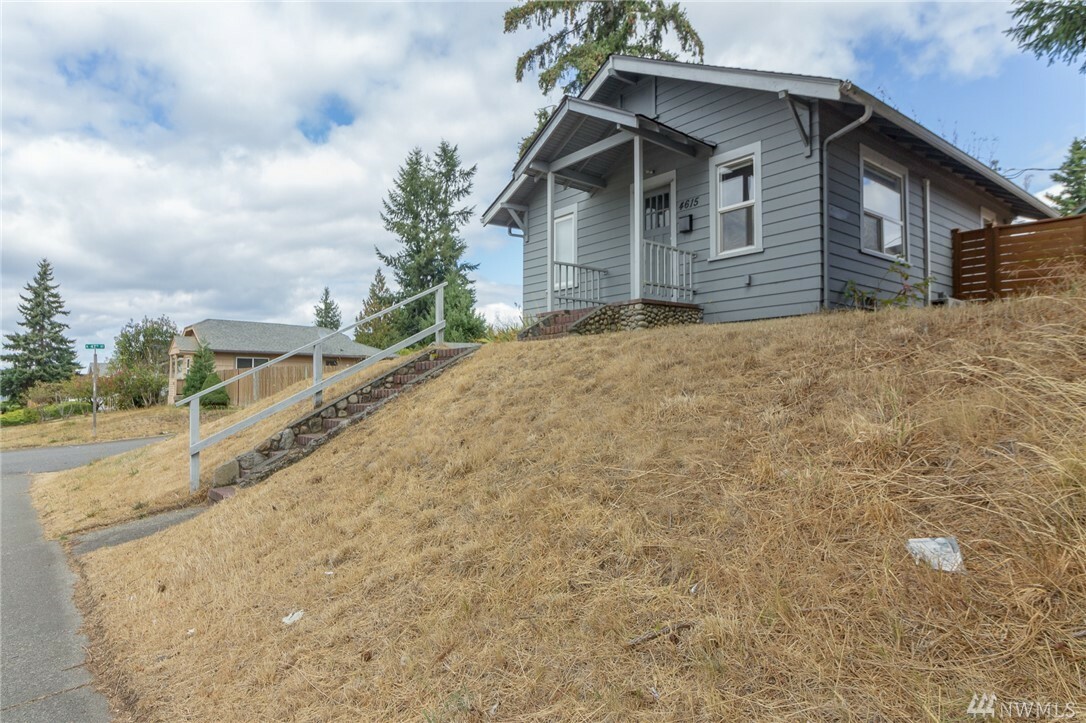 Property Photo:  4615 N Pearl Street  WA 98407 