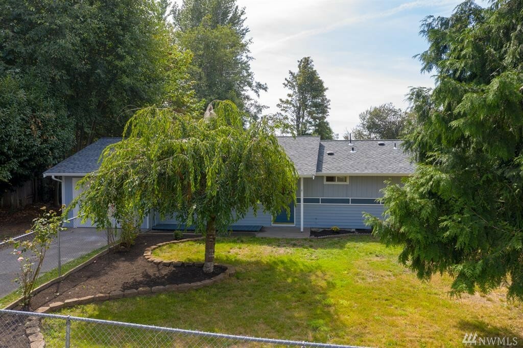 Property Photo:  3024 Greendale Dr SE  WA 98366 