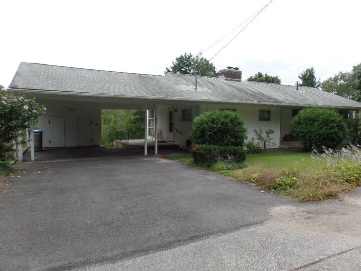 Property Photo: 163 Kennard Road NH 03104