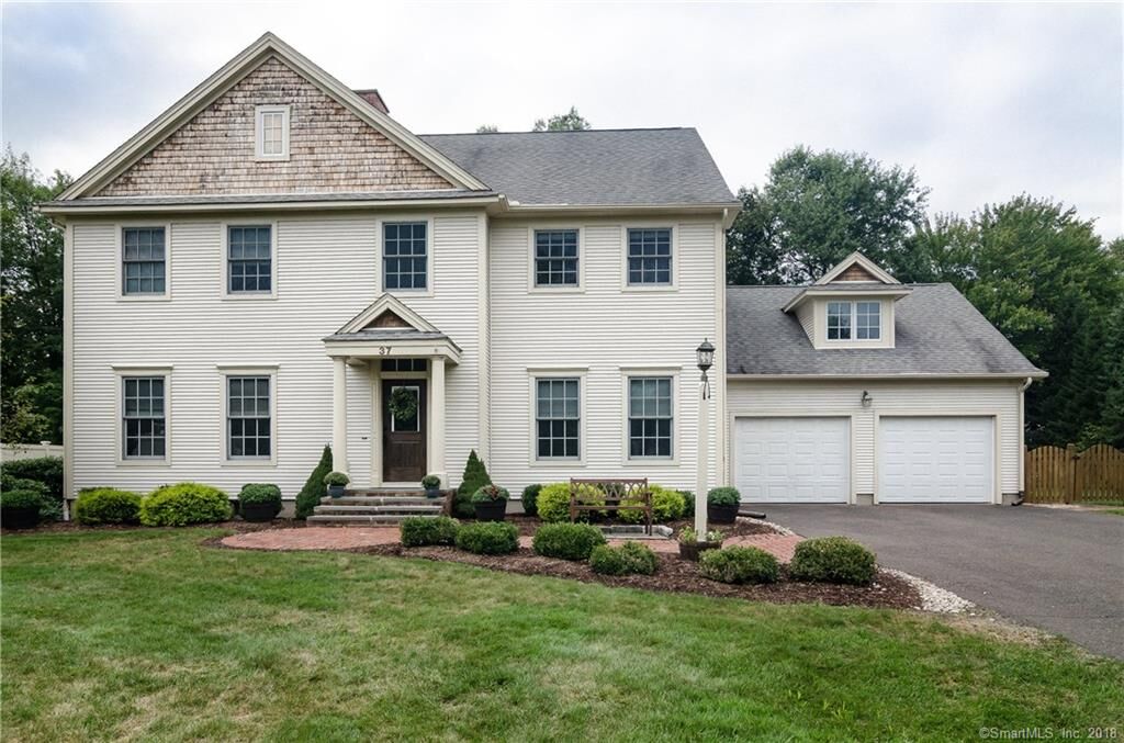 Property Photo:  37 Willow Creek Avenue  CT 06078 