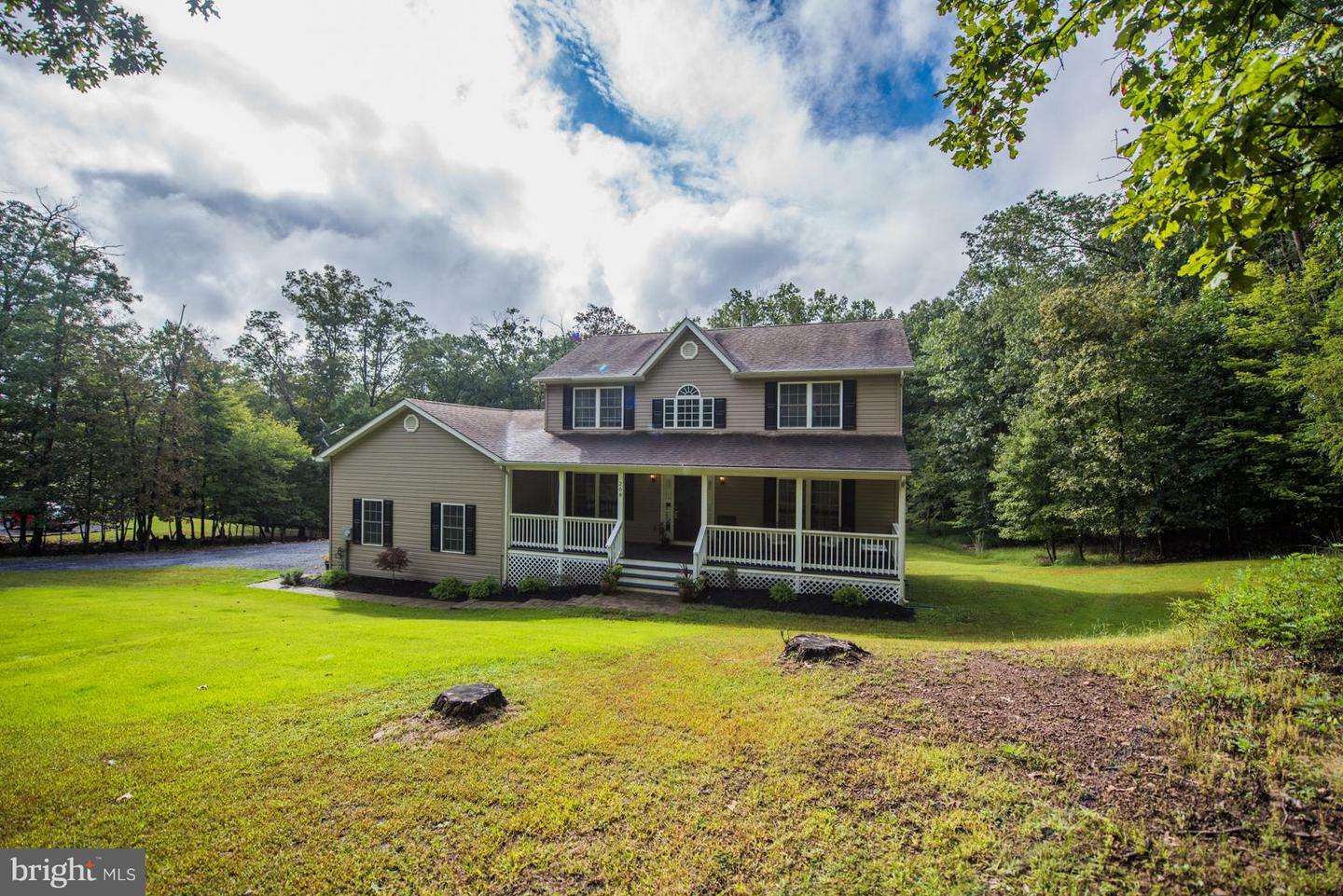 Property Photo: 208 Autumn Trail VA 22637