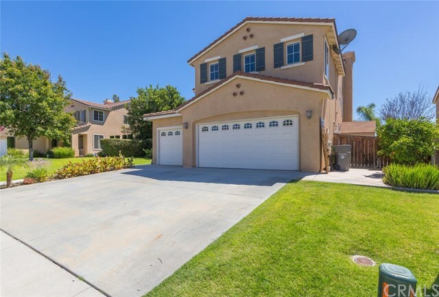 Property Photo:  27811 Tamrack Way  CA 92563 