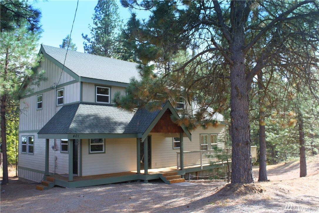 Property Photo:  401 S 3rd Street Alley  WA 98941 