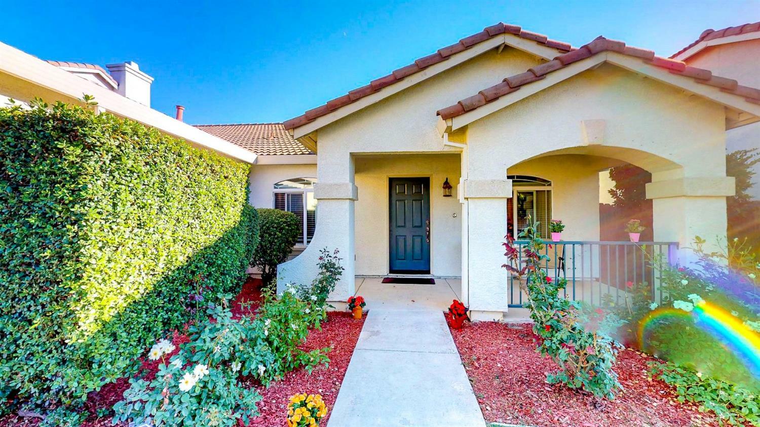 Property Photo:  5999 Leonardo Way  CA 95757 