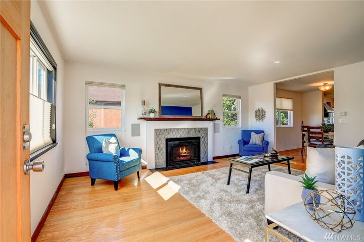 Property Photo:  1210 S McClellan St  WA 98144 