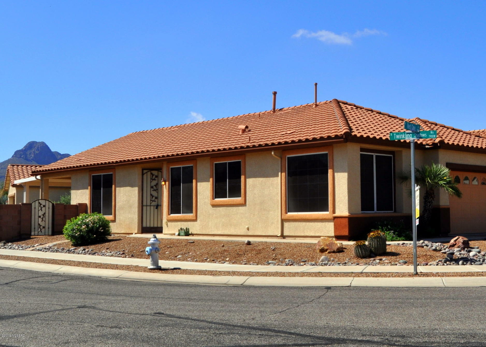 Property Photo:  7819 W Red Clay Lane  AZ 85743 