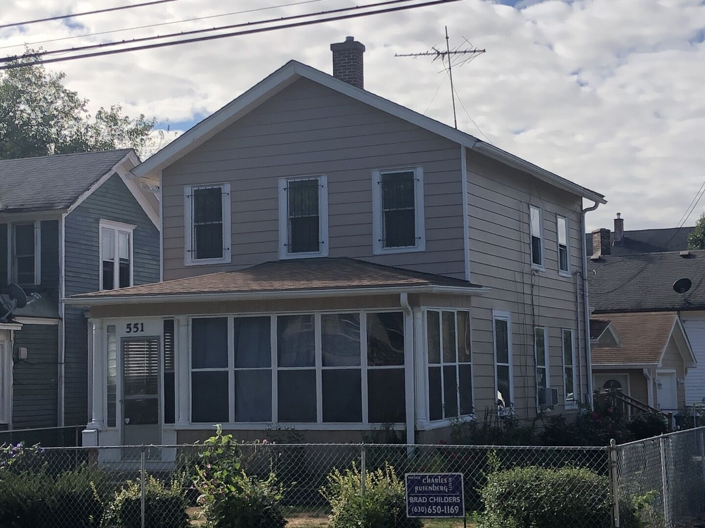 Property Photo: 551 East New York Street IL 60505