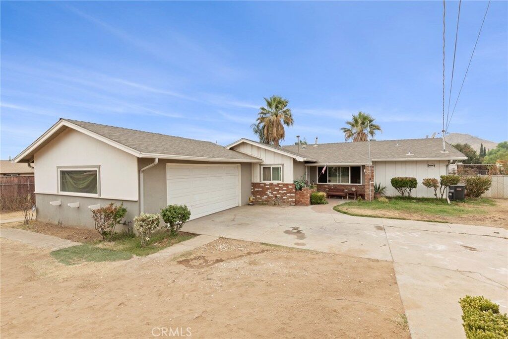 Property Photo: 5910 Norwood Avenue CA 92505