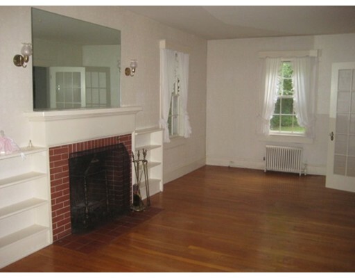 Property Photo: 211 Dunstable Rd MA 01879
